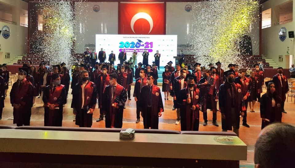 Diplomuan mjekët e parë të FSK-së në Universitetin e Shkencave Mjekësore Gülhan në Turqi