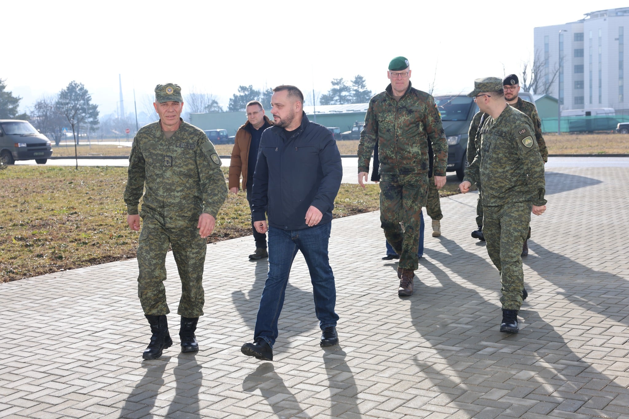 Ministar Maqedonci i general Nawrat posetili su Oficirsku školu za novi Kurs za Kapetansku Karijeru